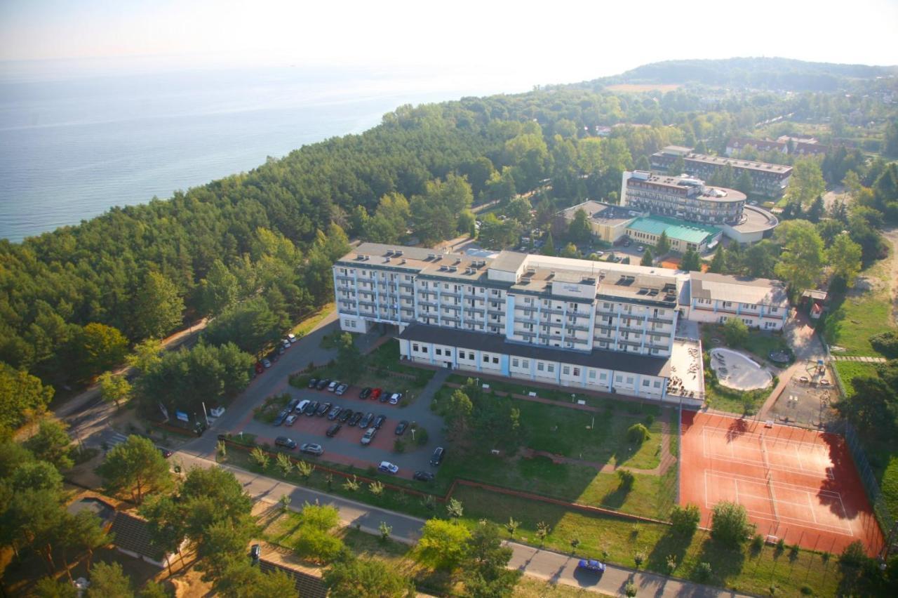 Hotel Astor Jastrzębia Góra Exterior foto